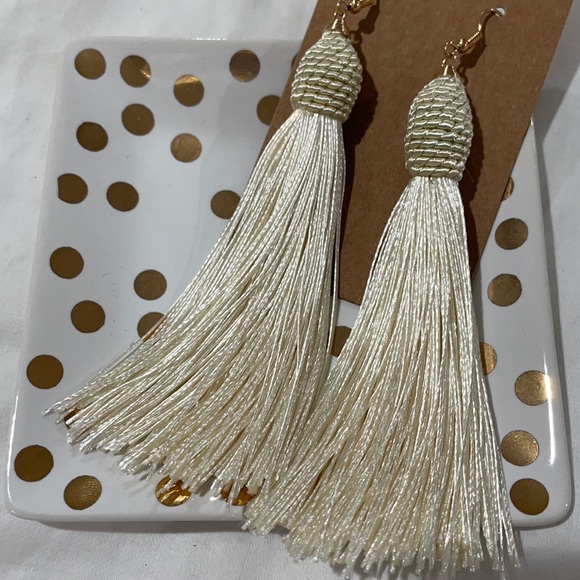 Jewelry - White tassel pierced earrings- New! Gorgeous and lightweight!